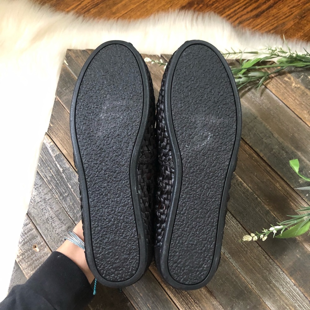 TOMS Women's Black Woven Shoes - Picture 6 of 6